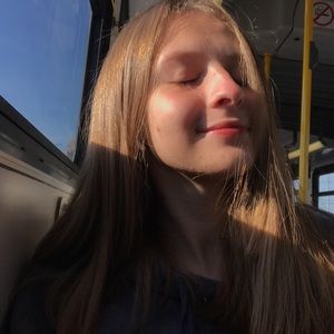 Meet your Posher, Eduarda